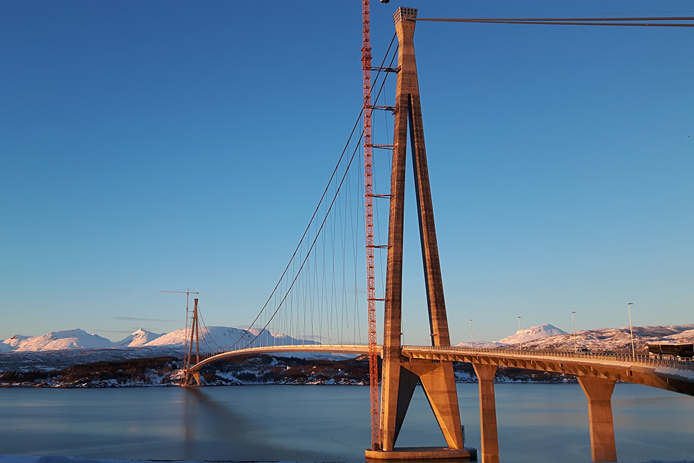 3、挪威哈羅格蘭德大橋.jpg